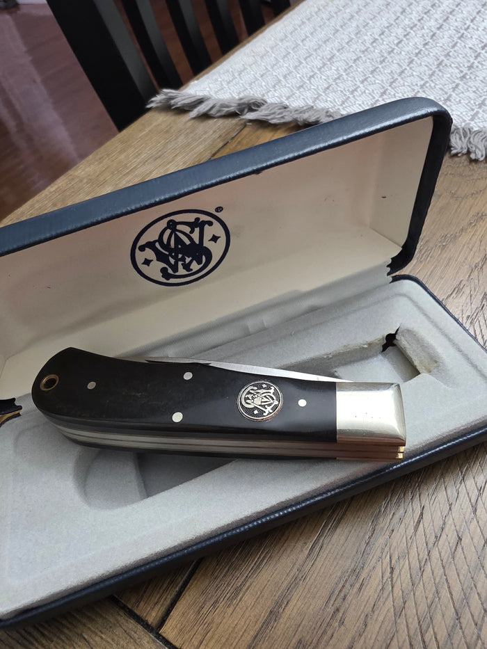 1995 Smith & Wesson USA 40th Anniversary .44 Magnum Trapper Buffalo Horn Handles