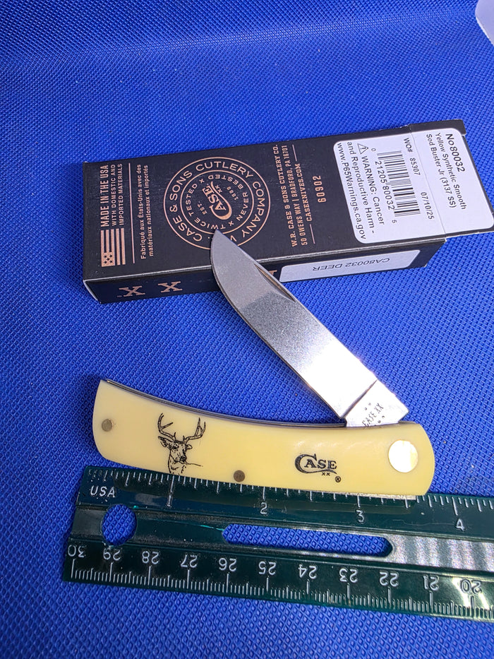 Case XX - Yellow Sod Buster Jr. - Deer - CA80032 DEER