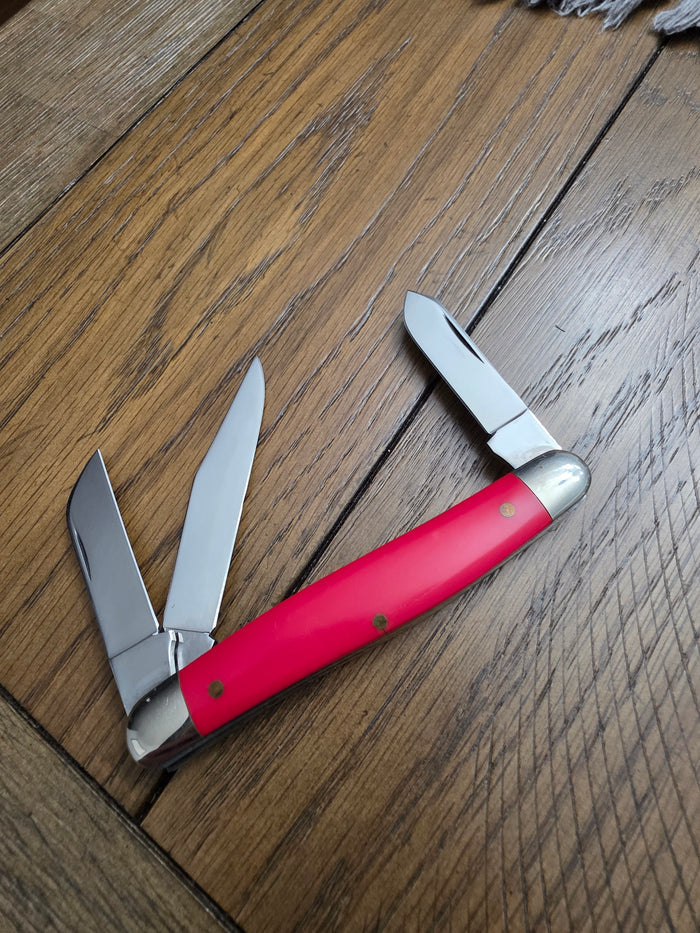 Queen Steel #9R - Smooth Red Delrin Stockman - 3 blade