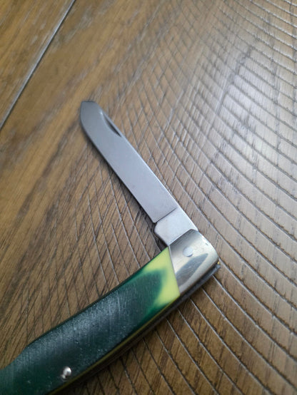 Remington USA - 9506 Moose with Green Sawcut Delrin Handles Unused